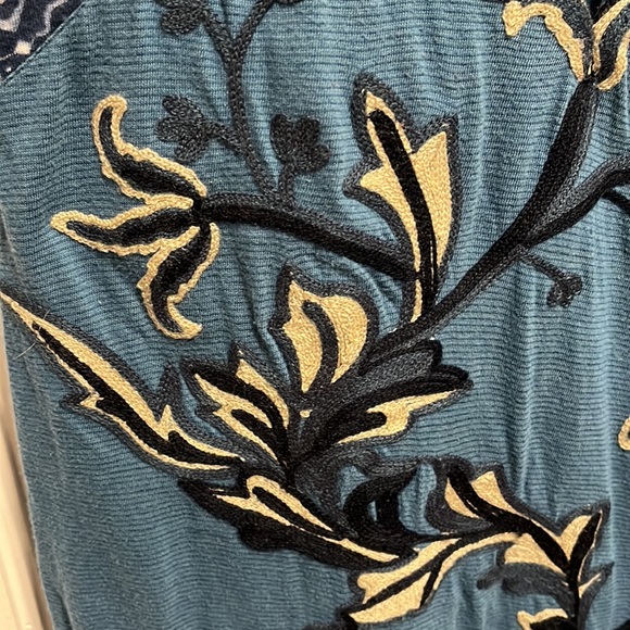 Lucky Brand Top - Picture 4 of 12